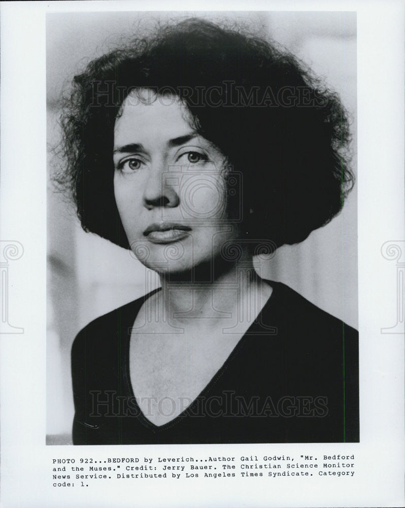 1982 Press Photo Author Gail Godwin - Historic Images