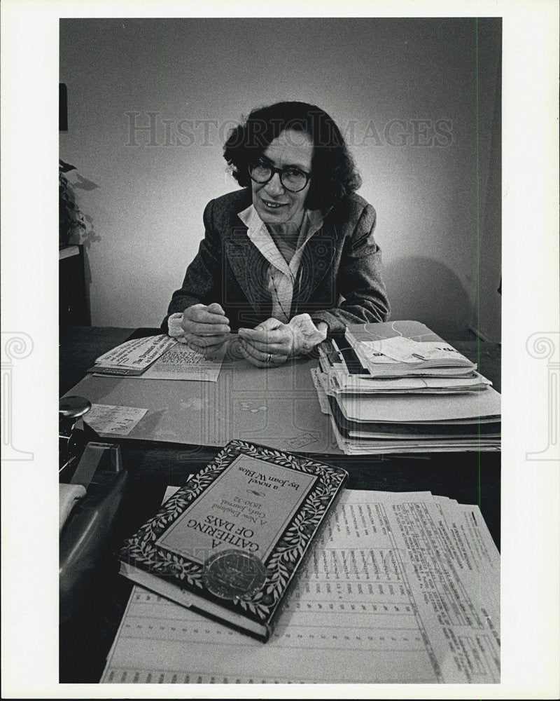 1980 Press Photo Joan Blos Author Of Award Winning Novel A Gathering Of Days - Historic Images