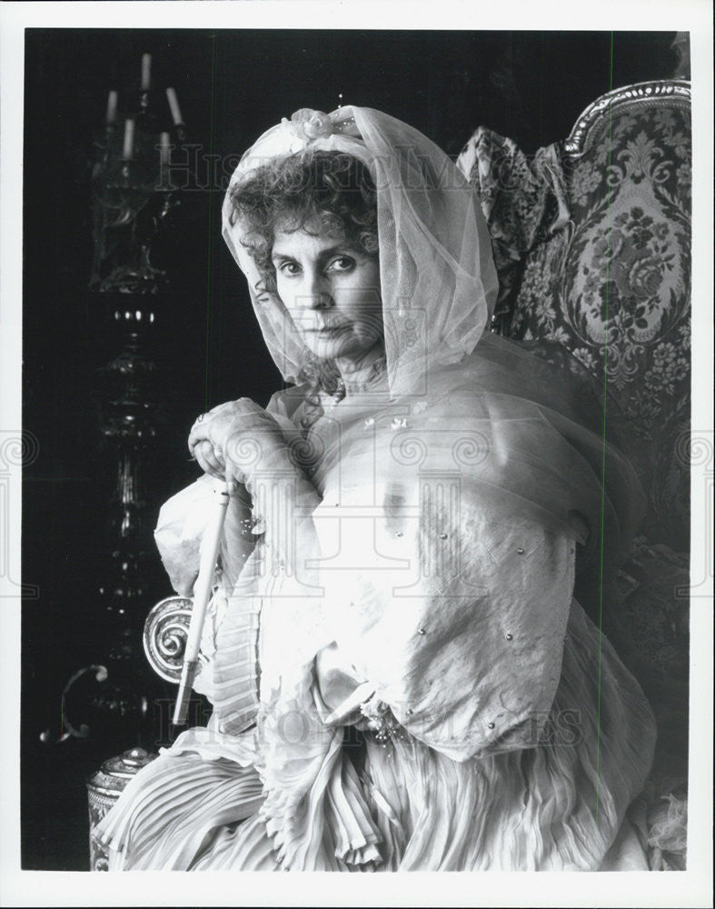 1998 Press Photo Jean Simmons in &quot;Great Expectations&quot; - Historic Images