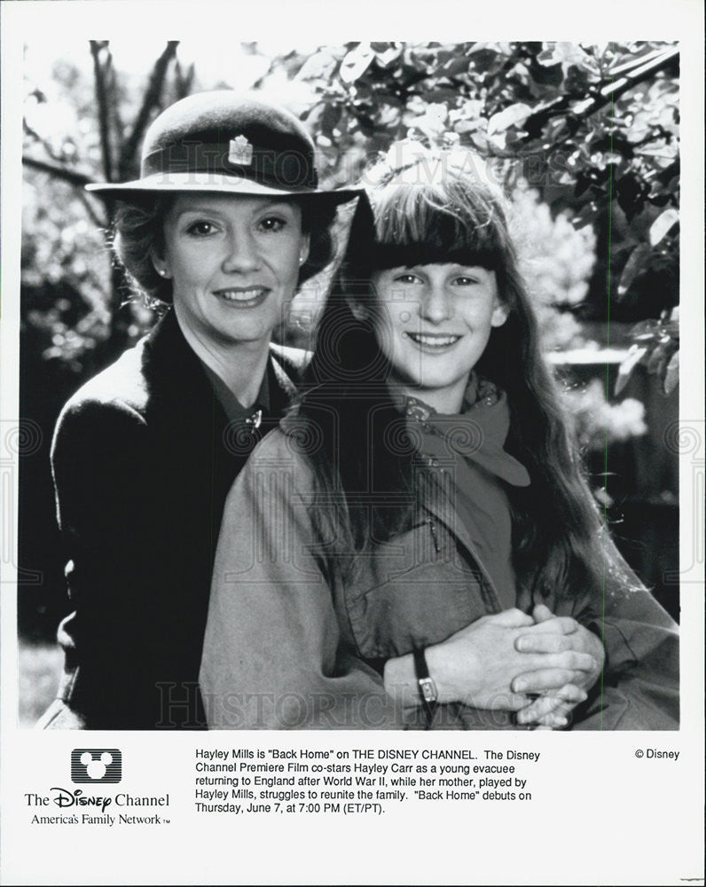 Press Photo Hayley Mills And Hayley Carr In Disney Channel Movie Back Home - Historic Images