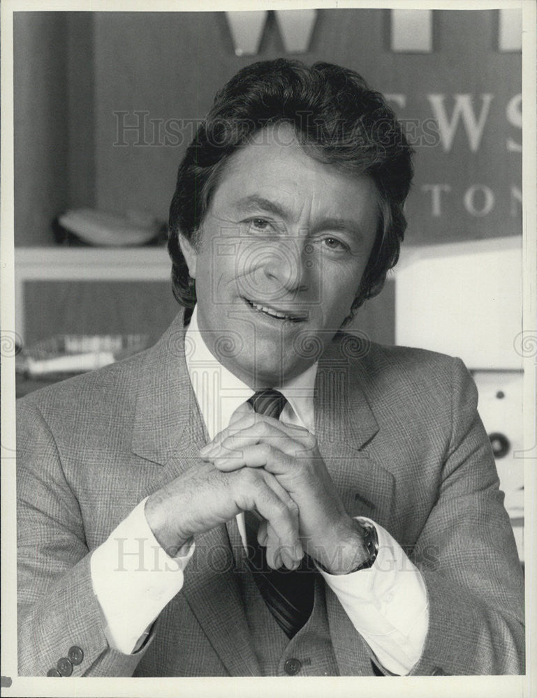 1983 Press Photo Bill Bixby stars as a Boston anchorman in &quot;Goodnight, Beantown&quot; - Historic Images