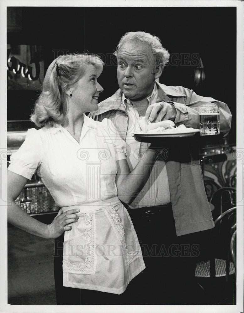 1981 Press Photo Heidi Hagman stars as a waitress in &quot;Archie Bunker&#39;s Place.&quot; - Historic Images