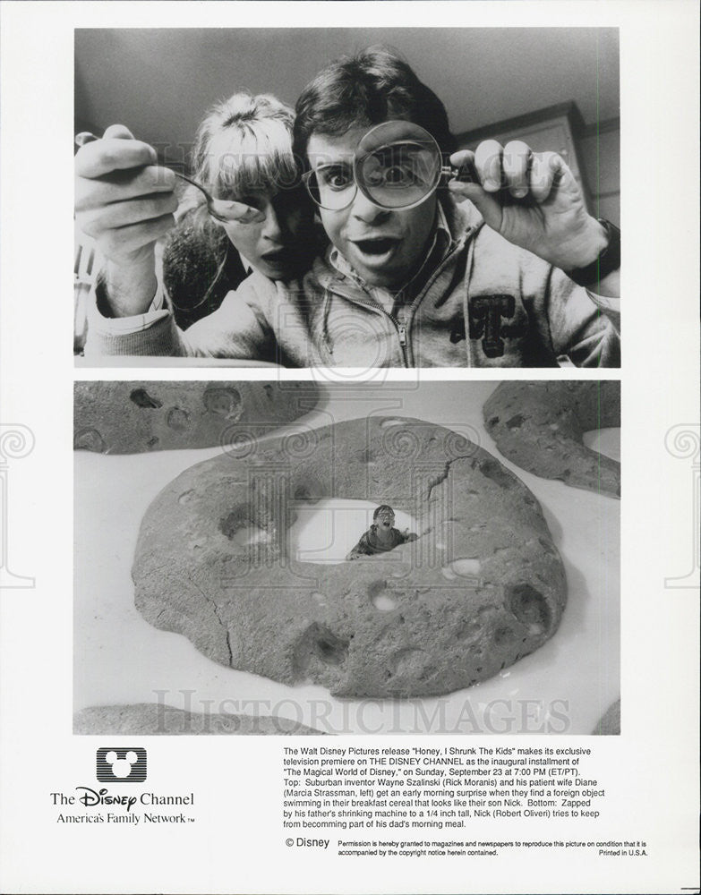 Press Photo Rick Moranis Marcia Strassman Robert Oliver HONEY I SHRUNK THE KIDS - Historic Images