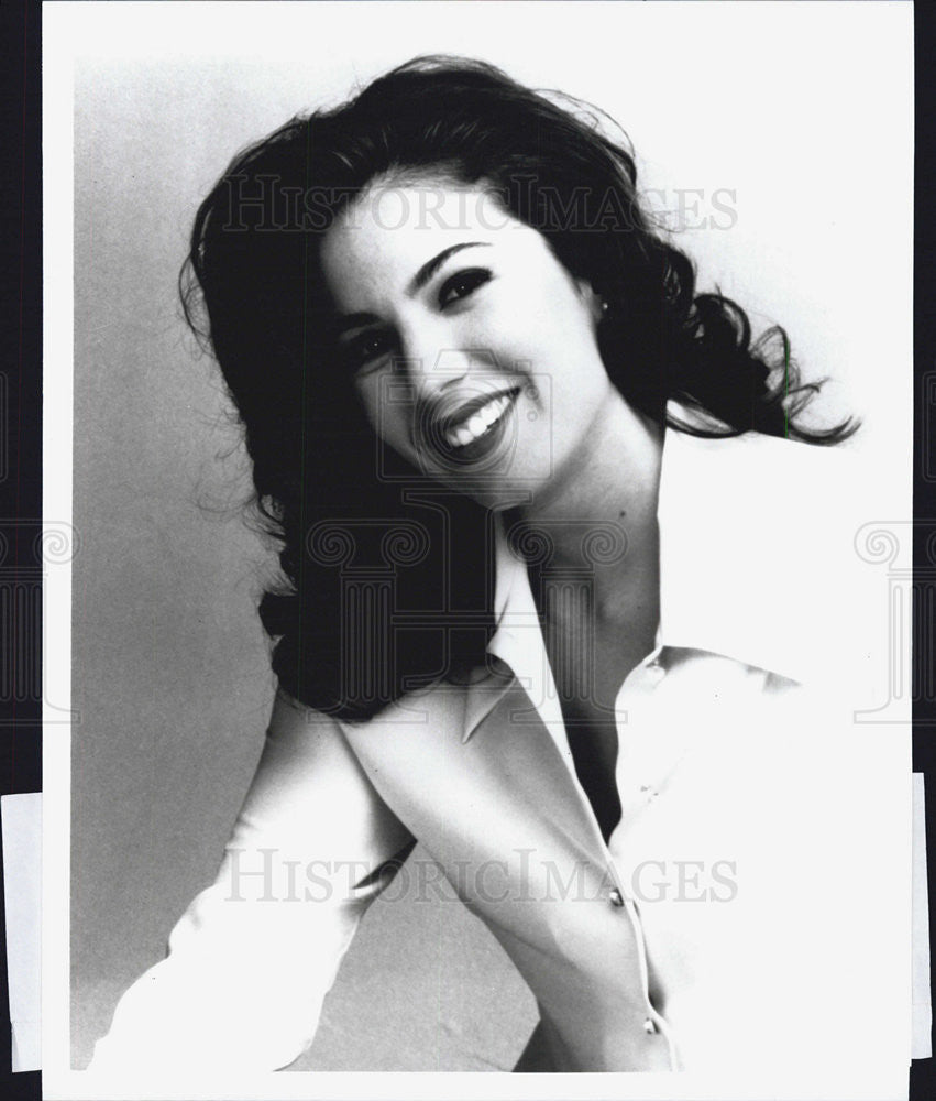 1995 Press Photo Author, Educator And Television Host Sari Locker Lifetime TV - Historic Images