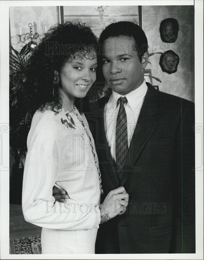 1987 Press Photo Sabrina Le Beauf &amp; Geoffrey Owens &quot;The Cosby Show&quot; - Historic Images