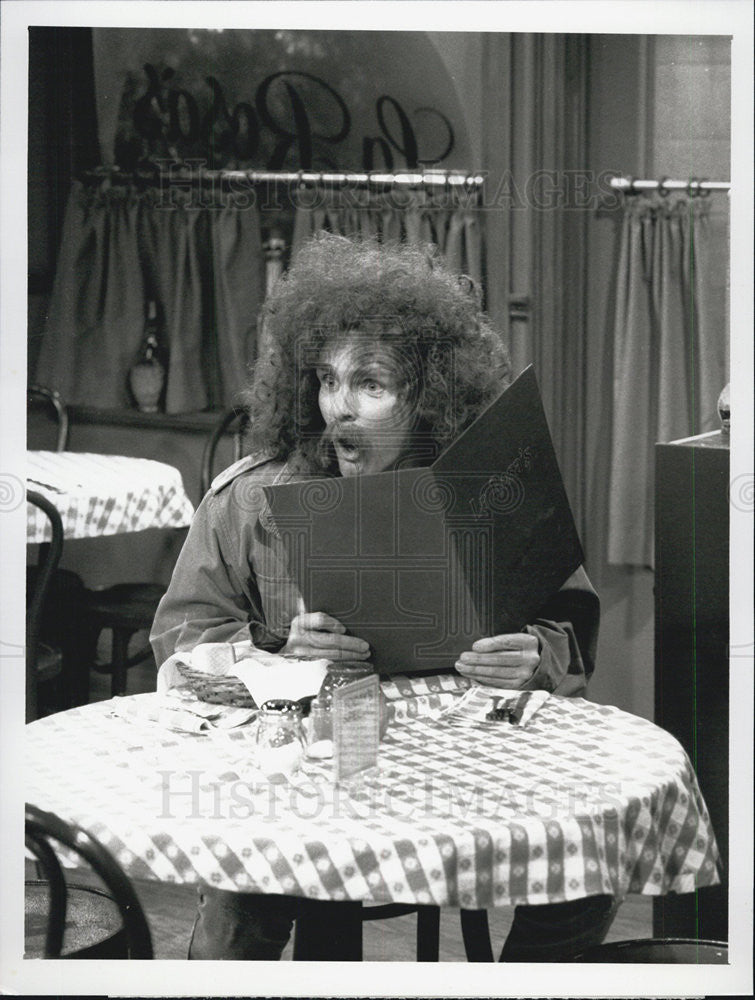 1990 Press Photo Joe Regalbuto on "Murphy Brown" - Historic Images