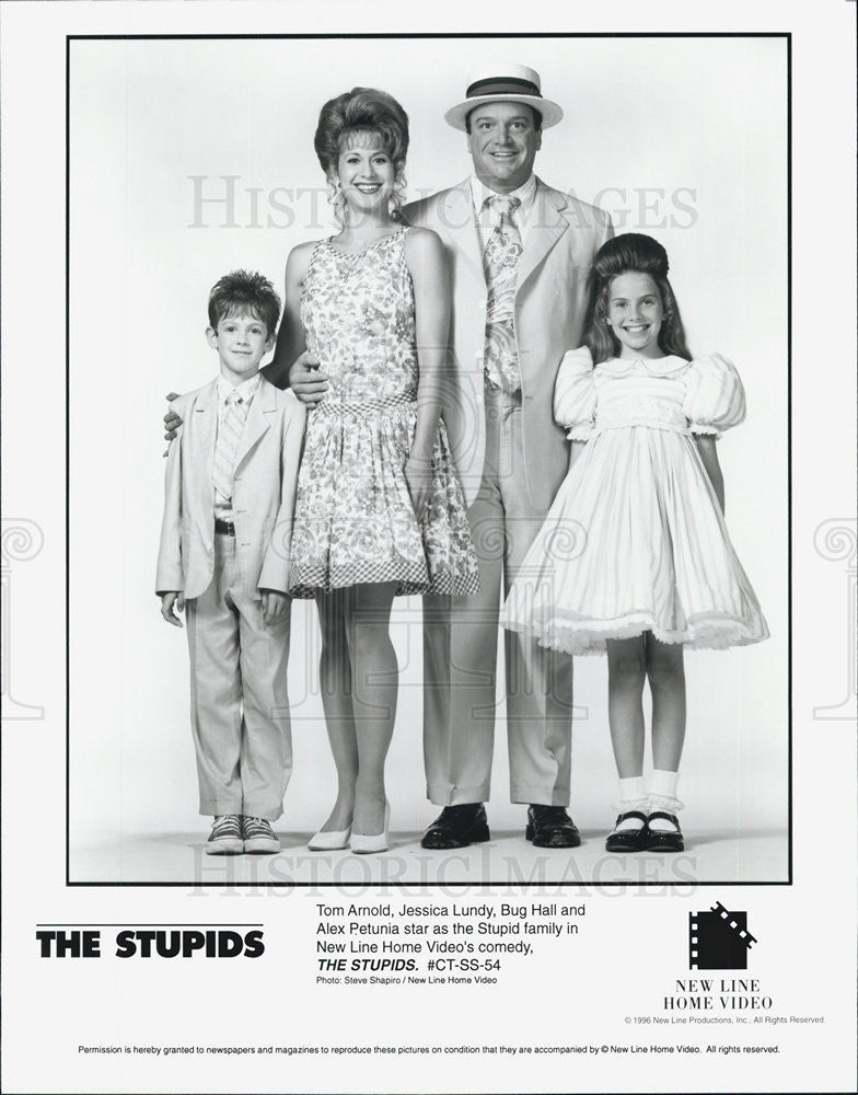 1996 Press Photo "The Stupids" Tom Arnold,Jessica Lundy,Bug Hall,Alex Petuniaa - Historic Images