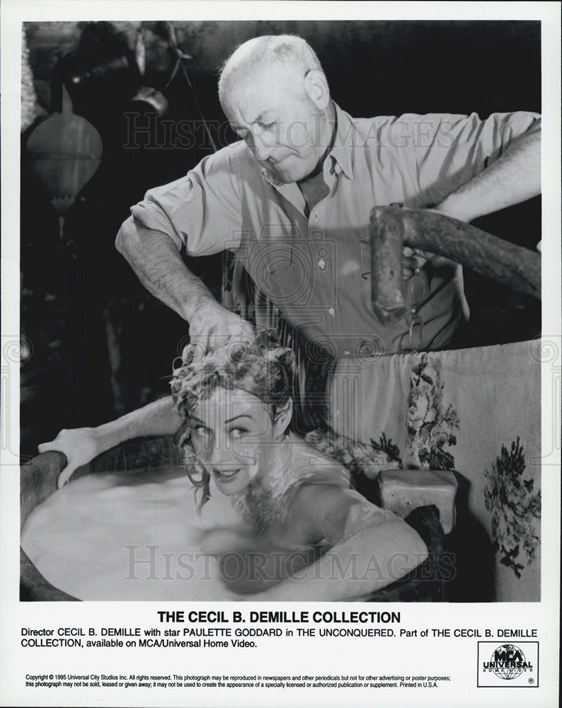 1995 Copy Photo Director Cecil B. Demille, Paulette Goddard in The Unconquered - Historic Images