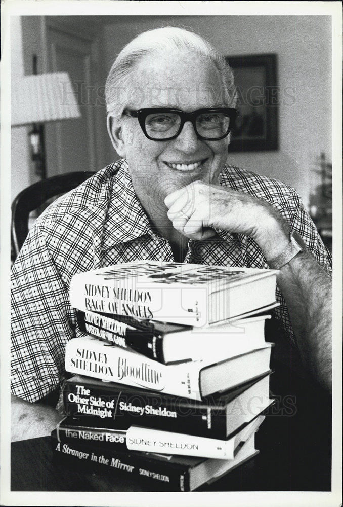 1982 Press Photo Author, Sidney Sheldon - Historic Images