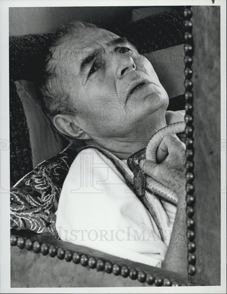 1985 Press Photo James Mason in &quot;A.D.&quot; - Historic Images