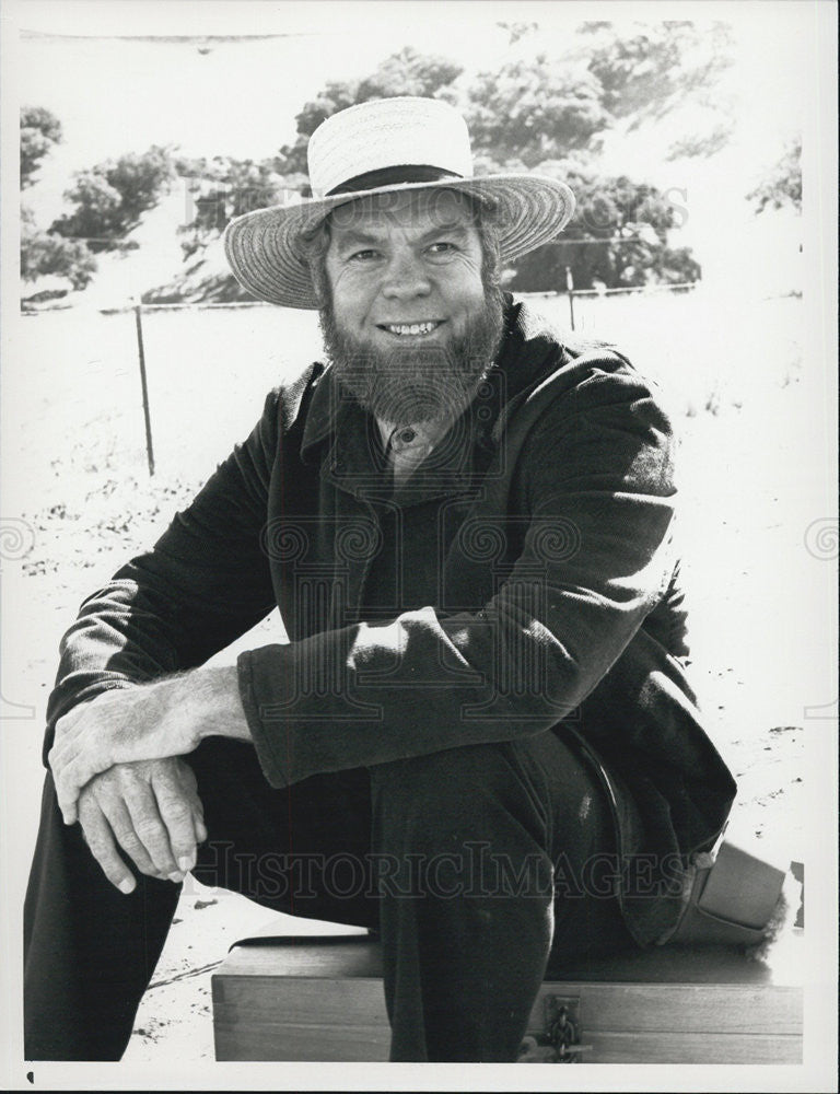 1988 Press Photo Merlin Olsen Aaron&#39;s Way Amish Film NBC - Historic Images