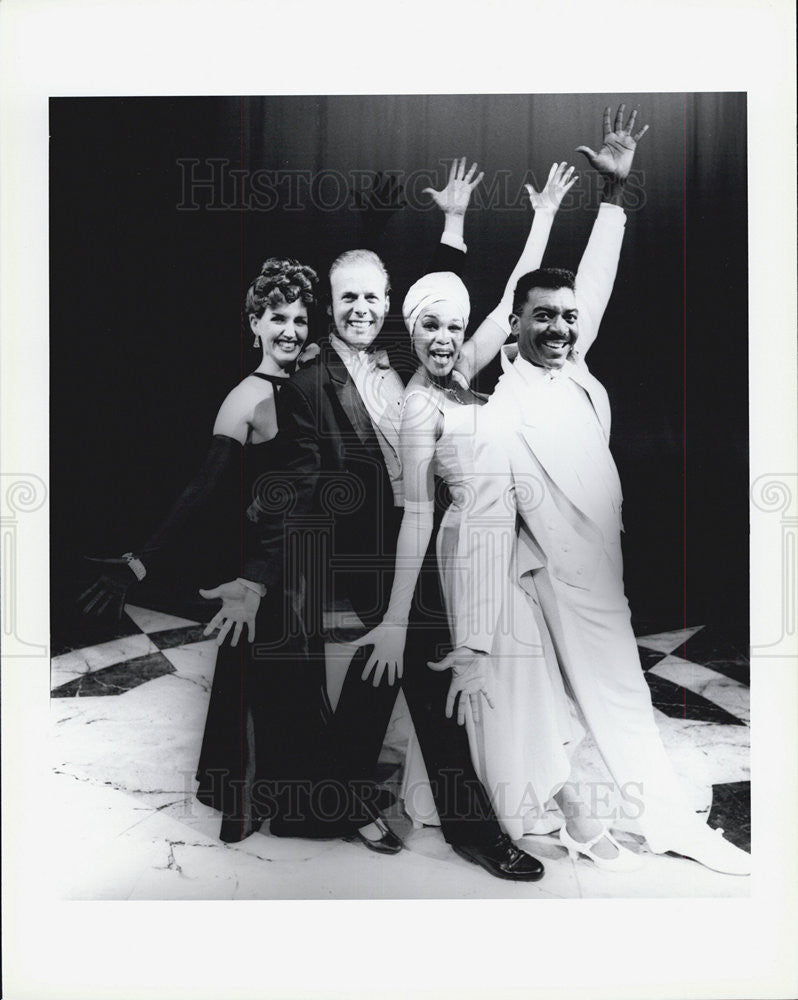 Press Photo Lori Flynn Michael Richard Kelly Mary Bentley Stage Actor - Historic Images