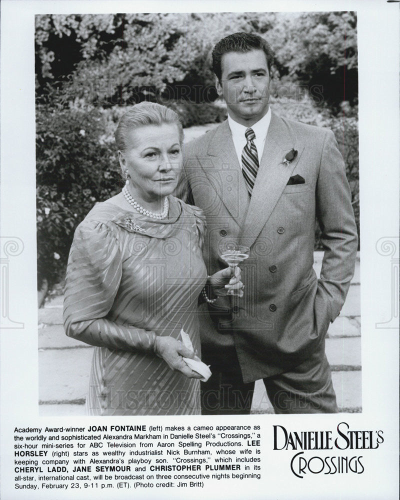 Press Photo Joan Fontaine Christopher Plummer Crossings Film - Historic Images