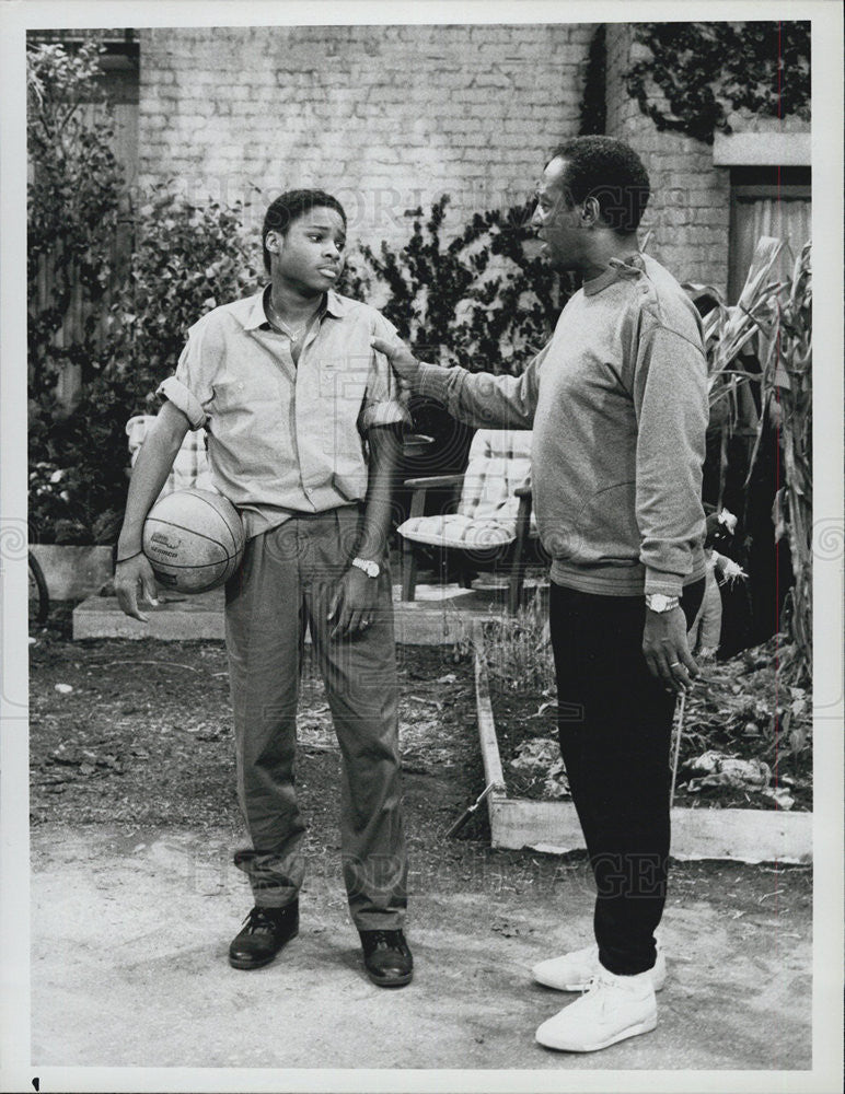 1986 Press Photo Bill Cosby Malcolm-Jamal Warner NBC Television - Historic Images