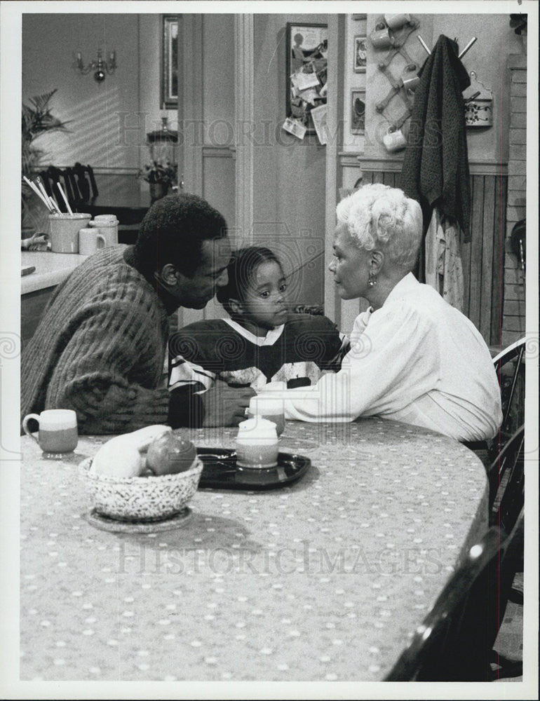 1985 Press Photo "The Cosby Show" Bill Cosby,Keisha Knight Pulliam,Ethel Ayler - Historic Images