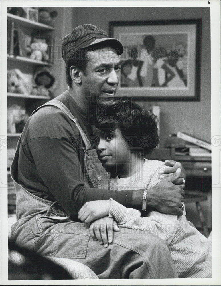 1985 Press Photo &quot;The Cosby Show&quot; Bill Cosby &amp; Tempestt Bledsoe - Historic Images