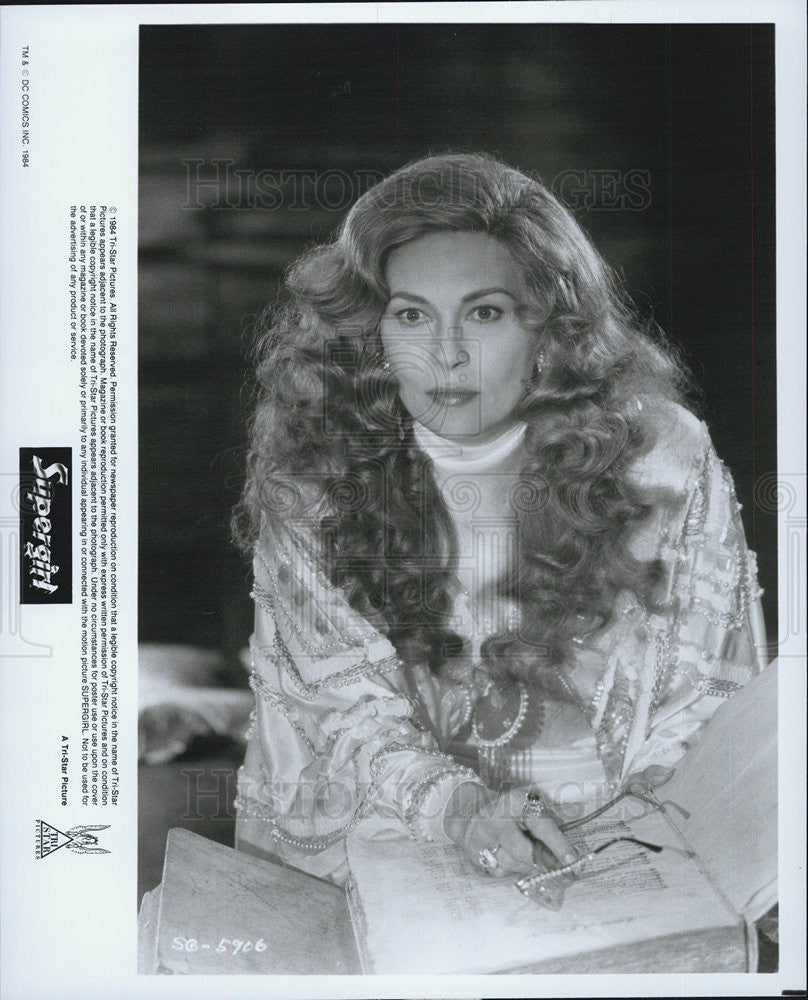 1984 Press Photo Faye Dunaway Supergirl Film Actor - Historic Images