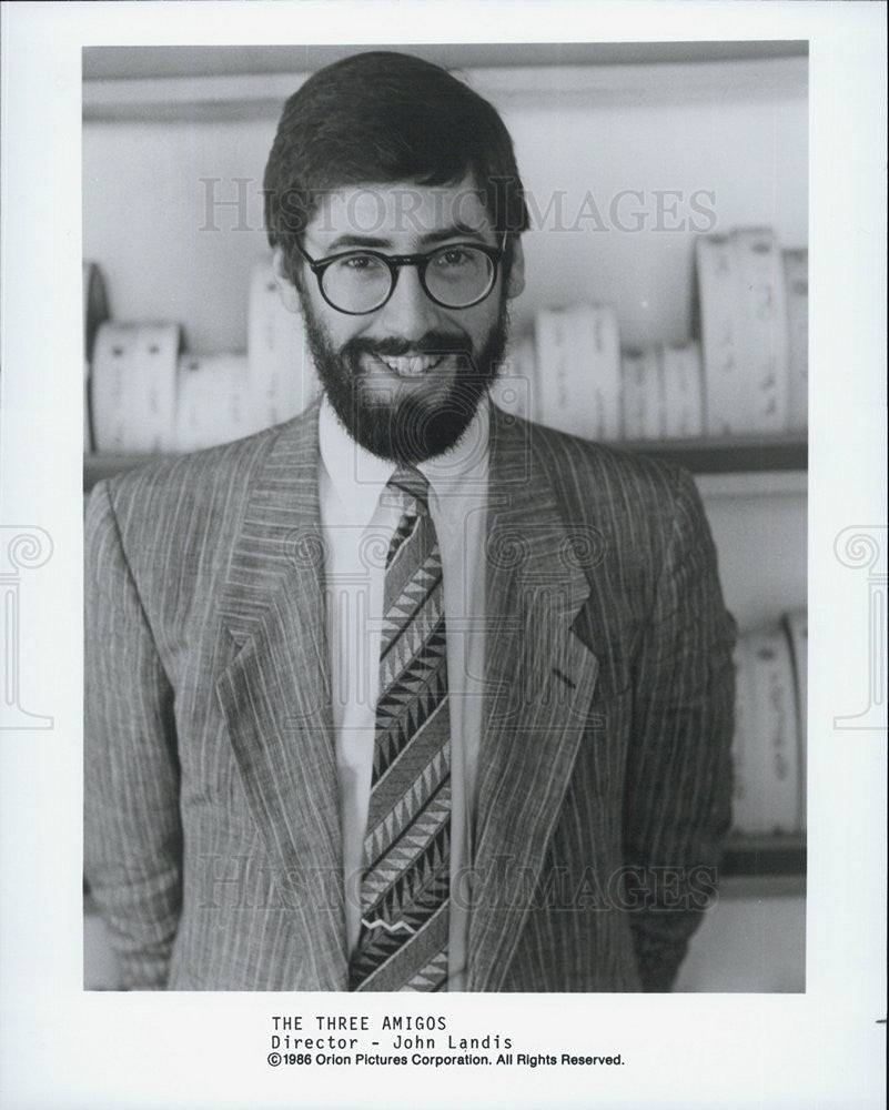 1986 Press Photo Director Of the Movie The Three Amigos John Landis - Historic Images