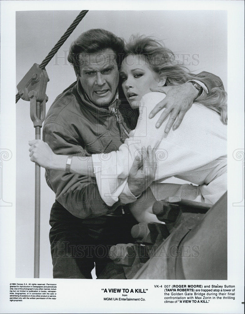 1984 Press Photo A View to A Kill Roger Moore Tanya Roberts - Historic Images