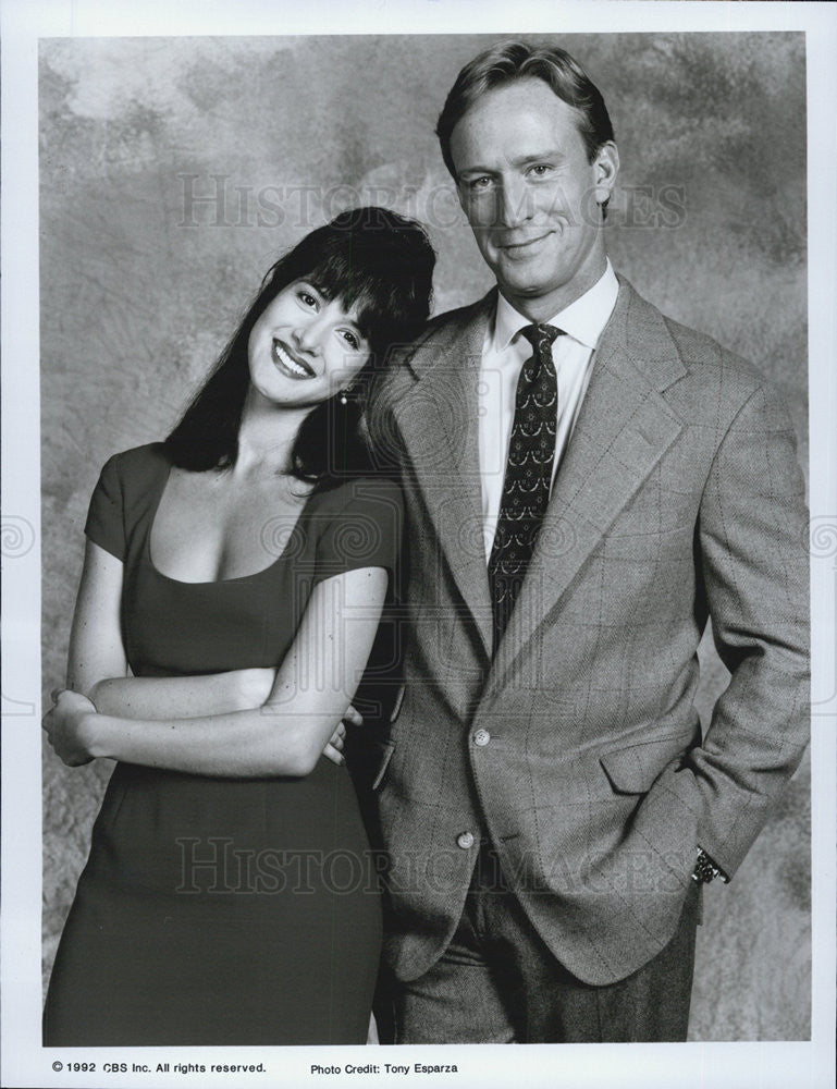 1992 Press Photo Actors Stacy Galina And Ted Shackelford Star In "Knots Landing" - Historic Images