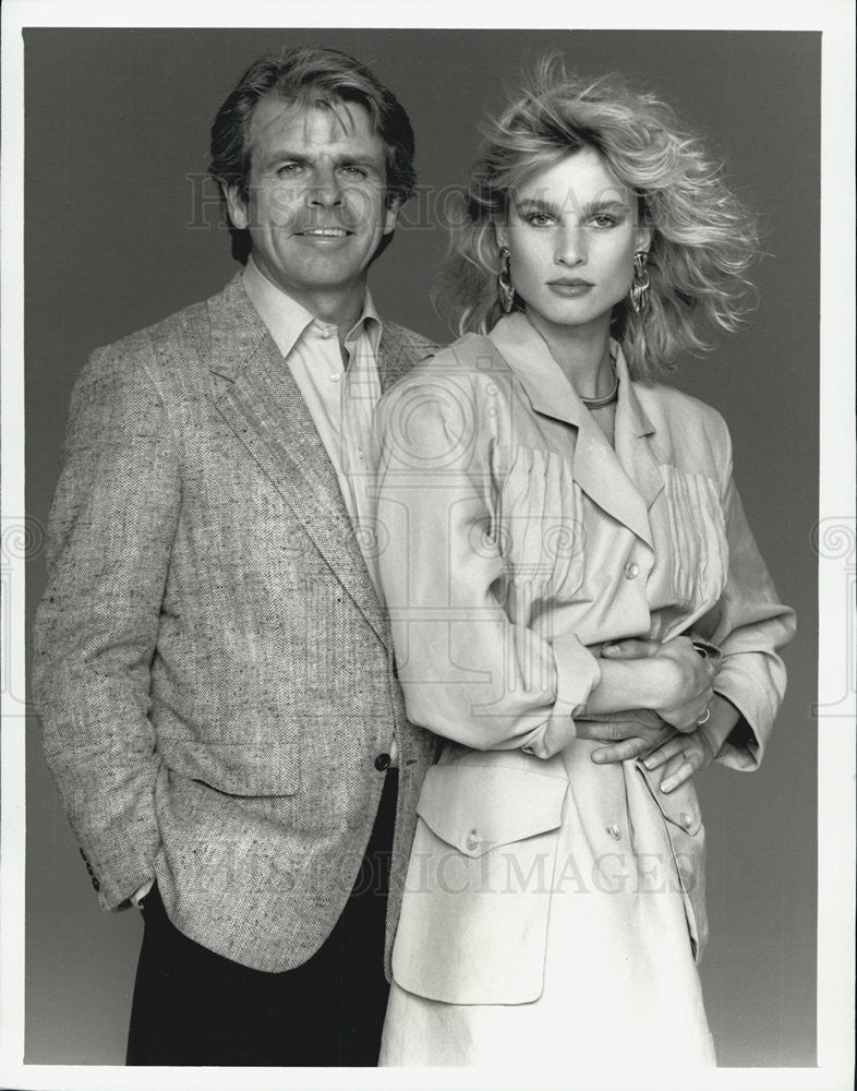 1987 Press Photo of William Devane and Nicolette Sheridan of TV's Knots Landing - Historic Images