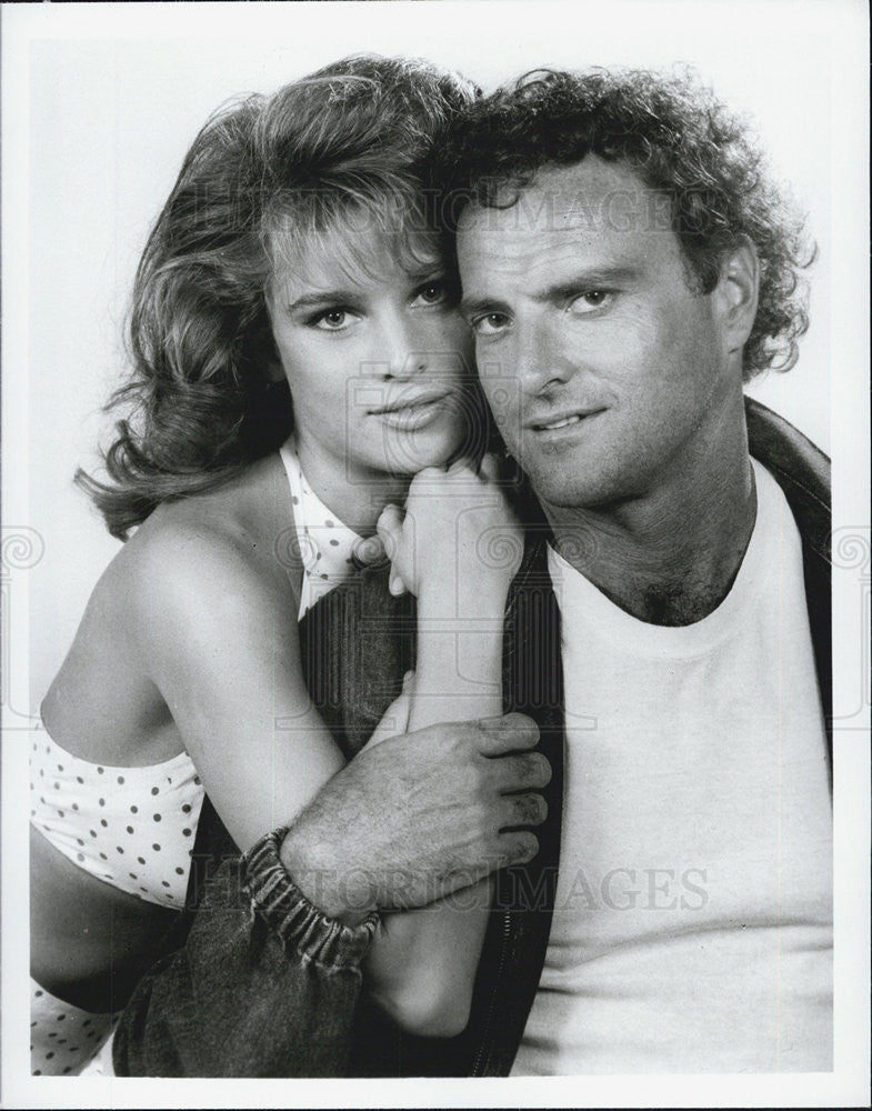 1986 Press Photo of Nicollette Sheridan & Kevin Dobson of "Knots Landing" - Historic Images