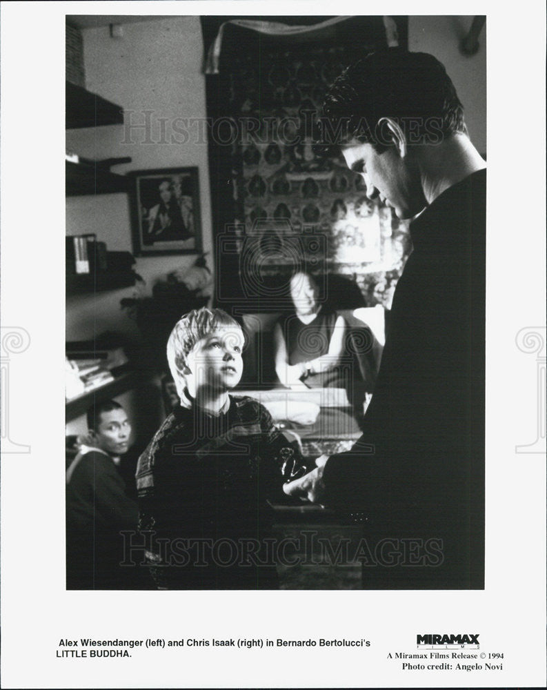 1994 Press Photo Chris Isaak and Alex Wiensendanger in the movie Little Buddha - Historic Images