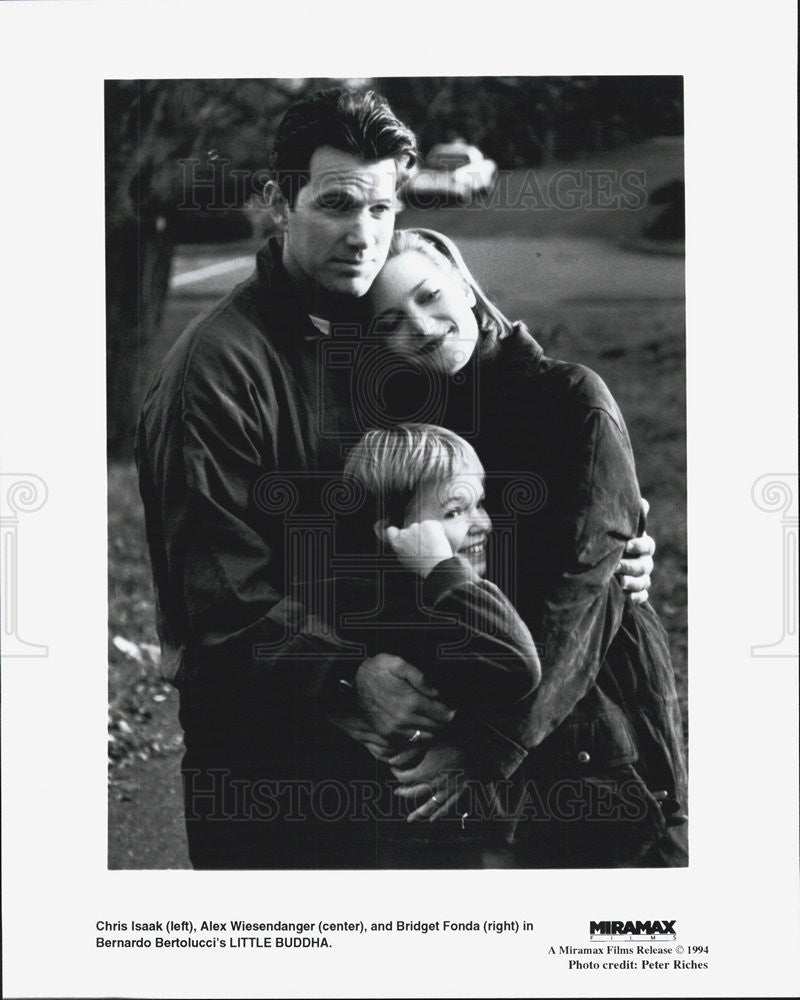 1994 Press Photo Chris Isaak Alex Wiesendanger & Bridget Fonda in Little Buddh - Historic Images