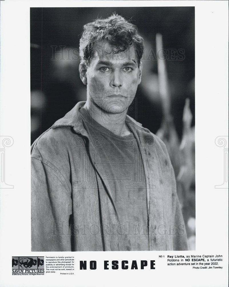 1994 Press Photo of Actor Ray Liotta stars as Marine Captian John in &quot; - Historic Images