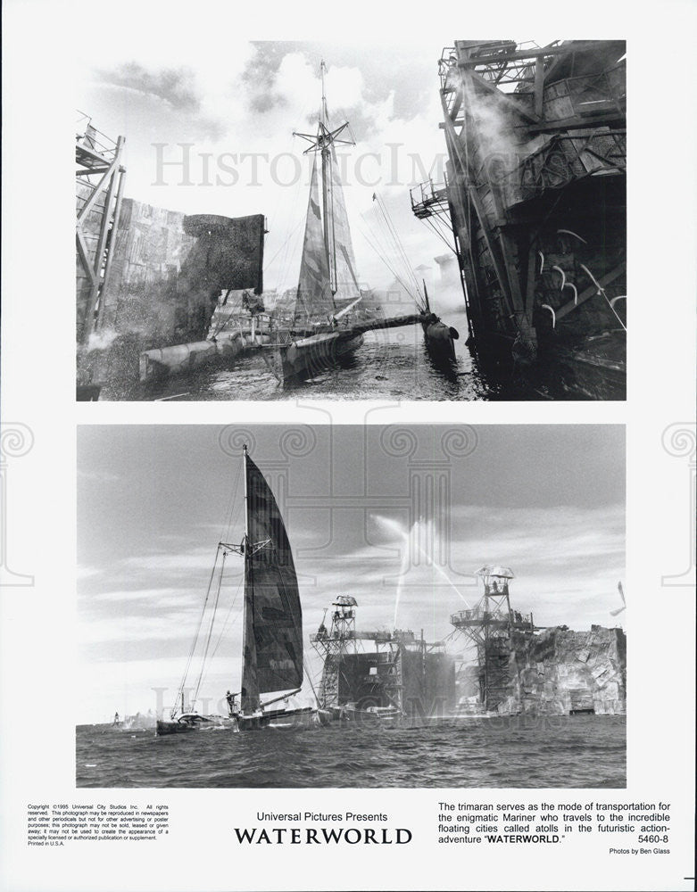 1995 Press Photo The Mariner uses a trimaran for transportation in &quot;Waterworld.&quot; - Historic Images