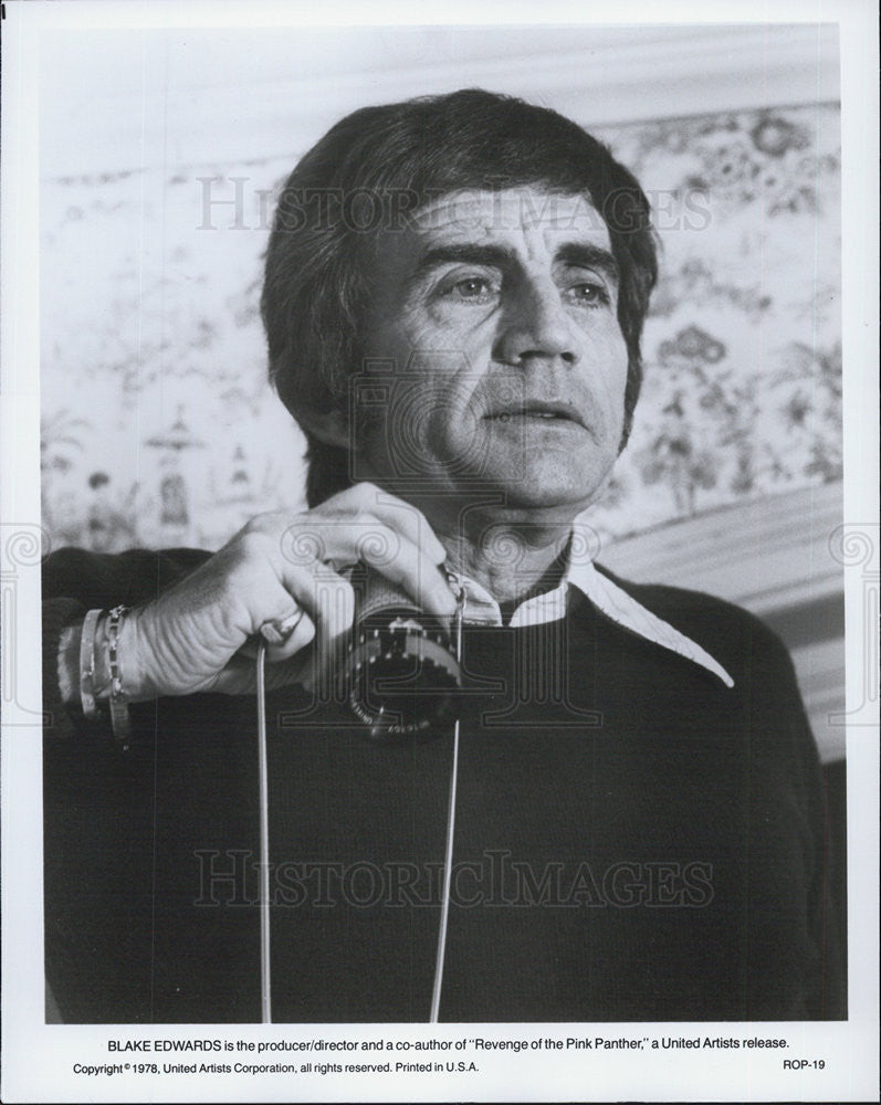 1978 Press Photo Blake Edwards in &quot;Revenge of the Pink Panther&quot; - Historic Images
