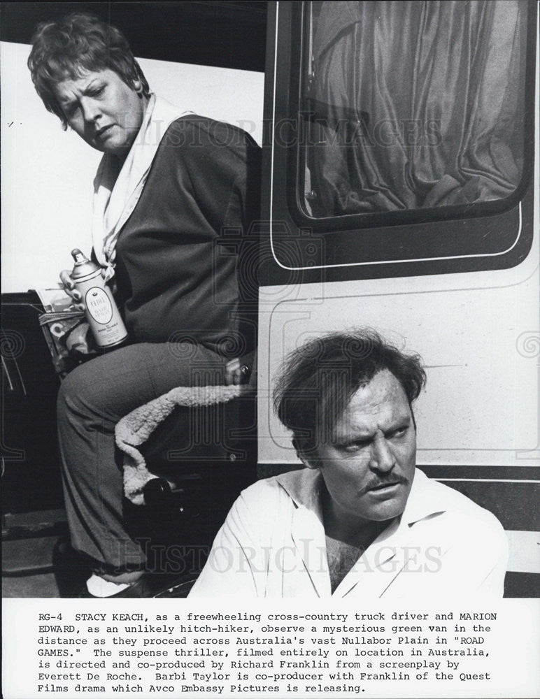 1981 Press Photo Stacy Keach in "Road Games" - Historic Images