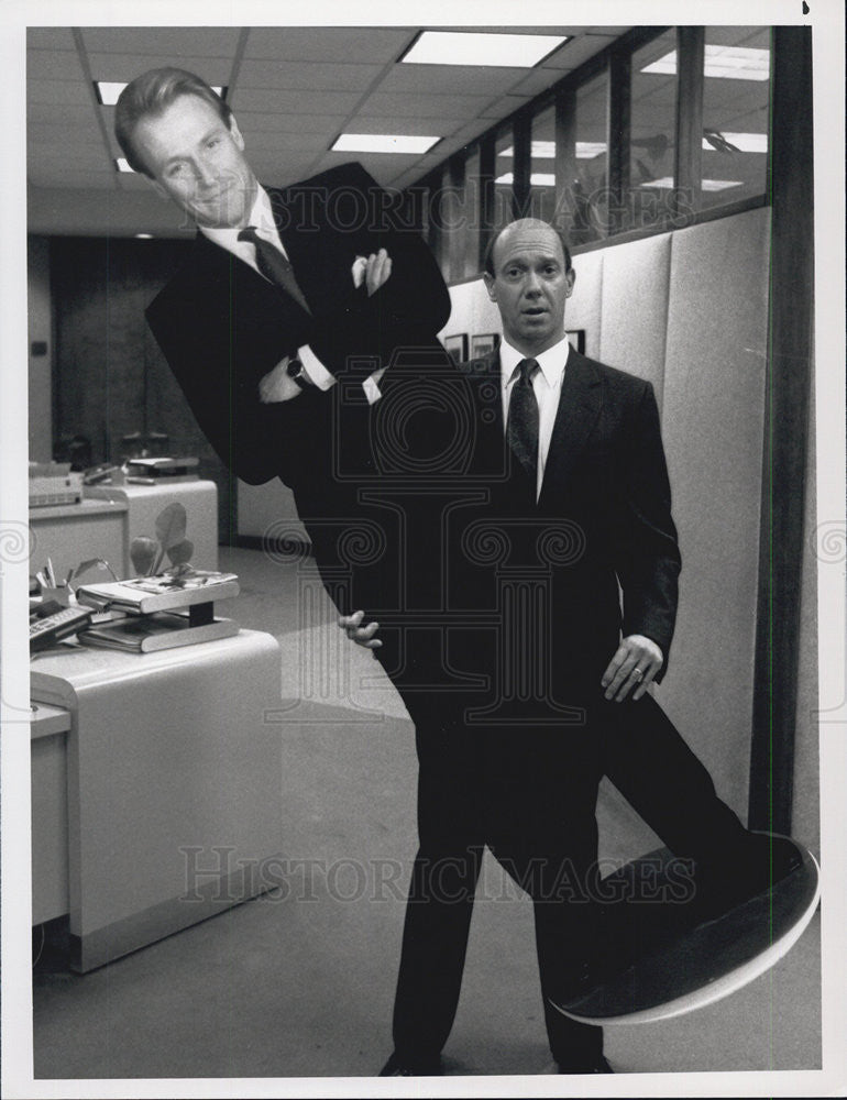 1988 Press Photo "L.A. Law" Dann Florek & Corbin Bernsen - Historic Images