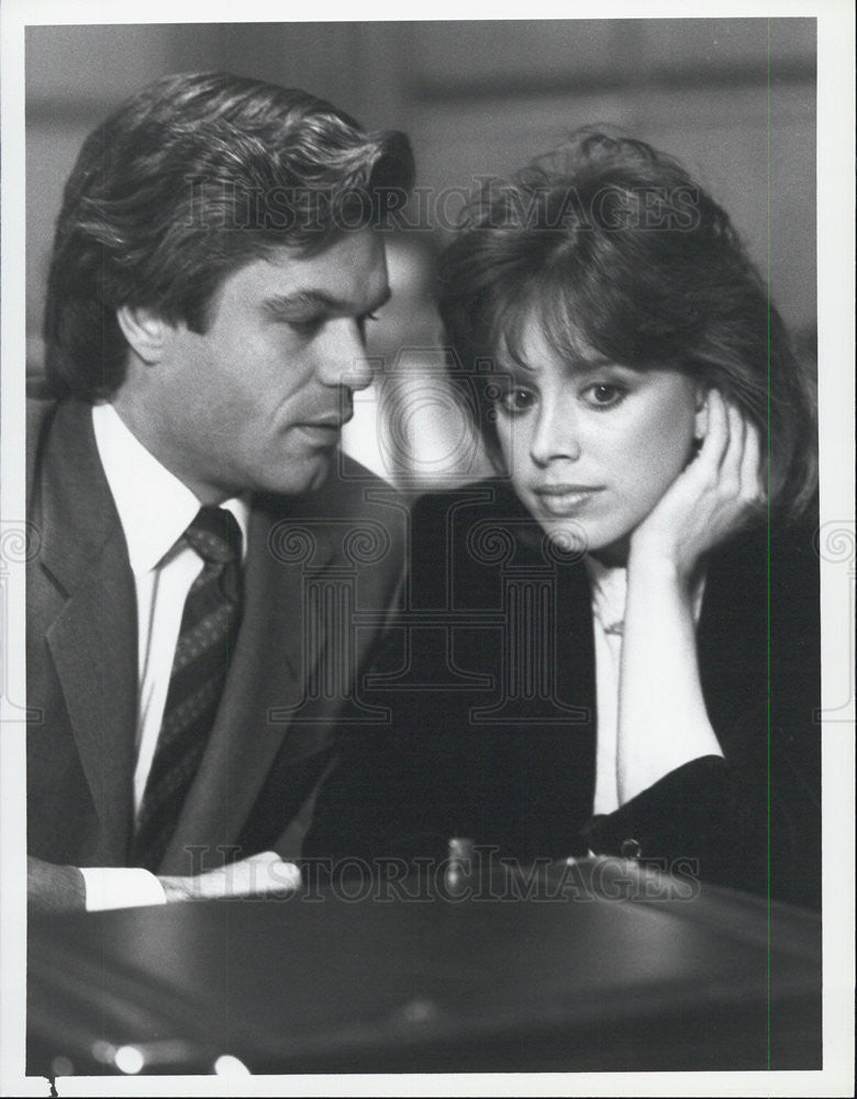 1987 Press Photo Actors Harry Hamlin And Whitney Kershaw Starring  In &quot;L.A. Law&quot; - Historic Images