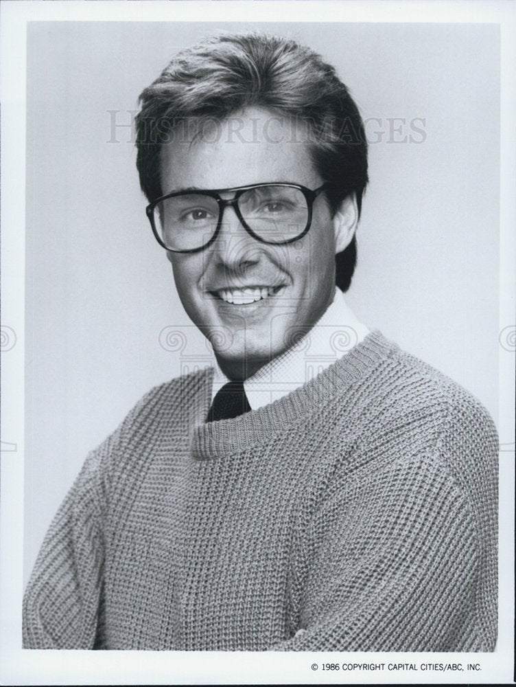 1986 Press Photo Larry Anderson on &quot;Life With Lucy&quot;