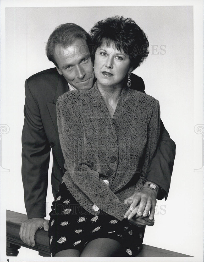 1990 Press Photo Corbin Bernsen &amp; Susan Ruttan on &quot;L.A. Law&quot; - Historic Images