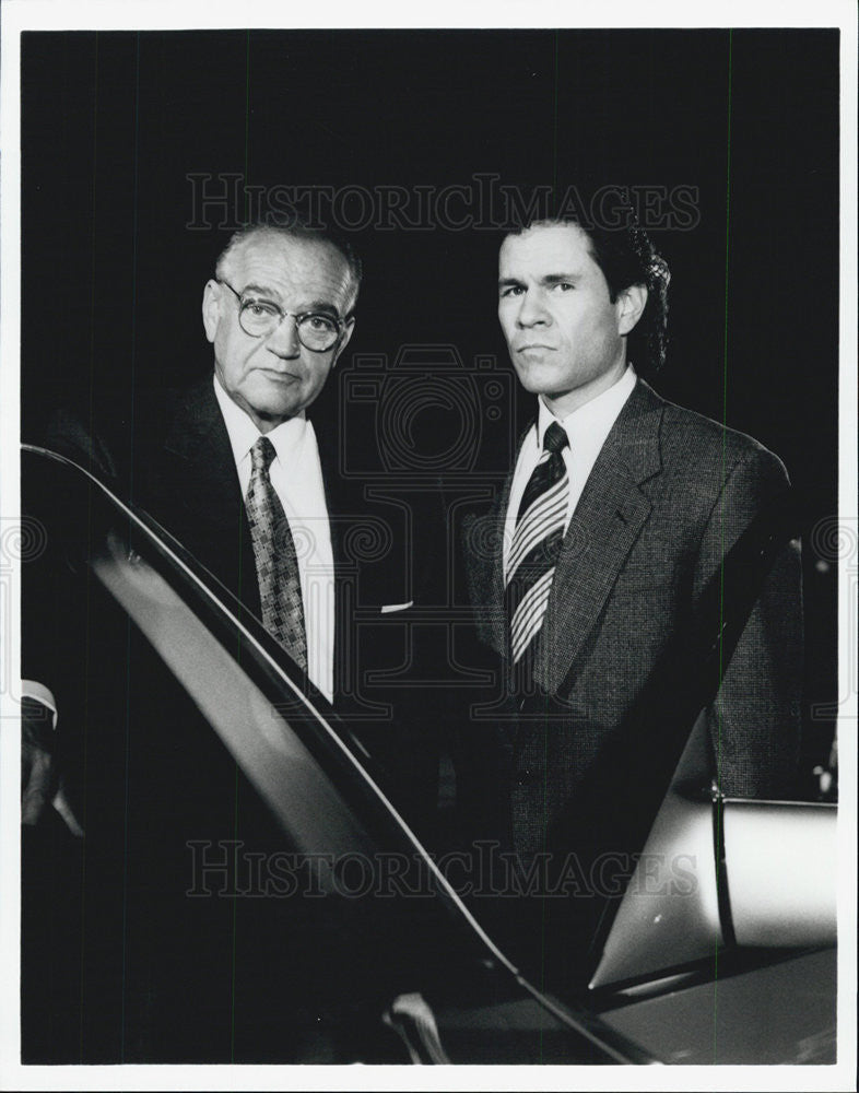 1992 Press Photo Richard Dyshart &amp; A Martinez on &quot;L.A. LAw&quot; - Historic Images