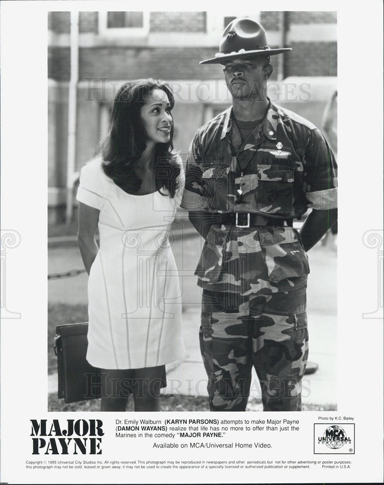 1995 Press Photo Karyn Parsons and Damon Wayans in &quot;Major Payne&quot; - Historic Images