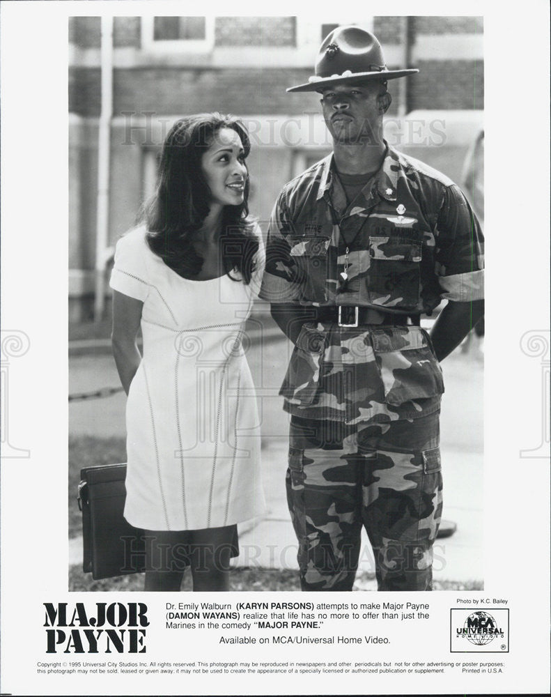 1995 Press Photo Karyn Parsons and Damon Wayans in "Major Payne" - Historic Images