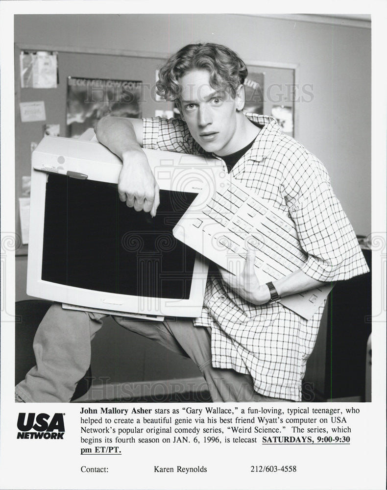 1994 Press Photo John Mallory Asher in &quot;Weird Science&quot; - Historic Images