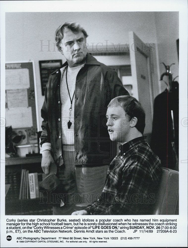 1989 Press Photo Scene from the Corky Witnesses a Crime Episode of Life Goes On - Historic Images
