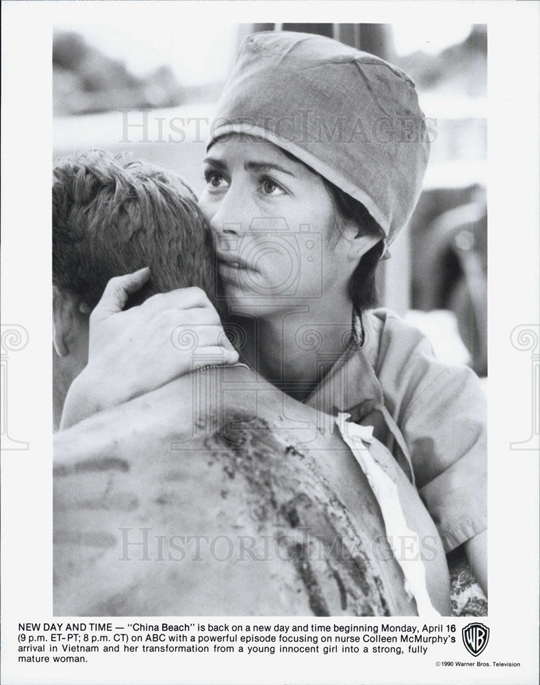 1990 Press Photo Scene in "China Beach" - Historic Images