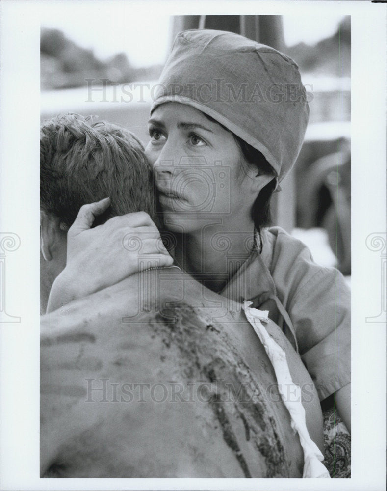 1990 Press Photo Actors in &quot;China Beach&quot; - Historic Images