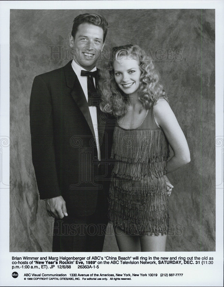 1988 Press Photo Brian Williams and Marg Helgenberger on New Years Rockin Eve - Historic Images