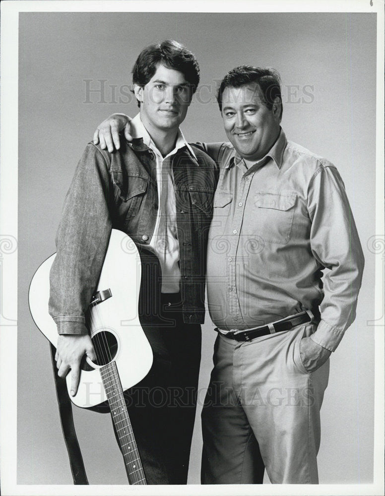 1983 Press Photo Tom Byrd Barry Corbin TV series Boone - Historic Images