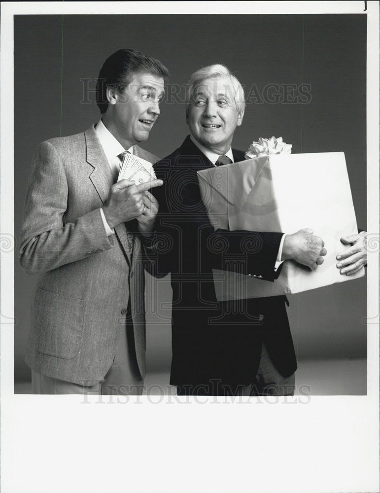 1990 Press Photo Monty Hall in &quot;Let&#39;s Make a Deal&quot; - Historic Images