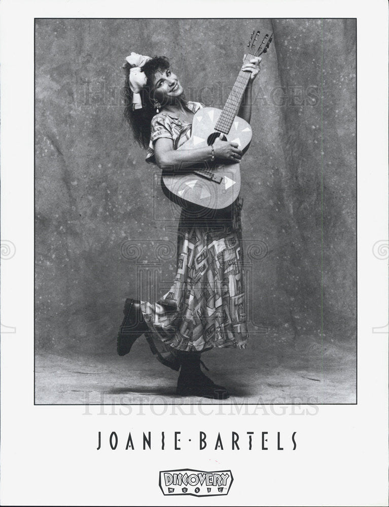 1994 Press Photo of Joanie Bartels, is an American children&#39;s singer. - Historic Images