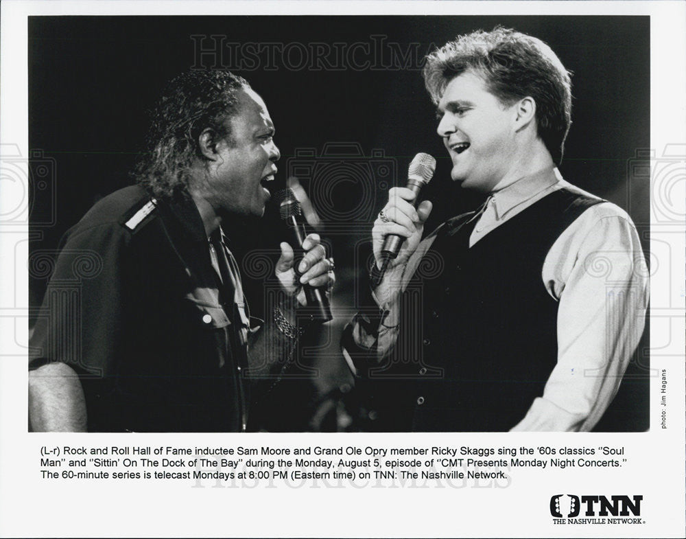 Press Photo Singers Sam Moore &amp; Ricky Skaggs CMT Monday Night Concert Country - Historic Images
