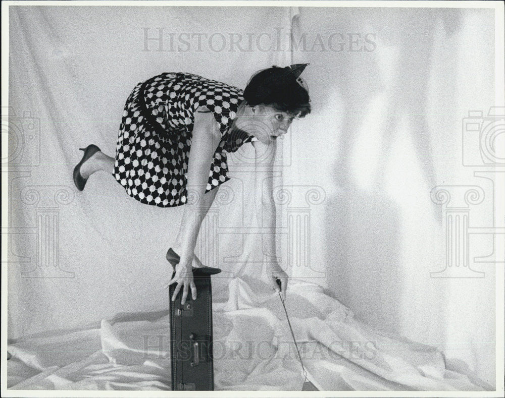 Press Photo Hilary Ramgden - Historic Images