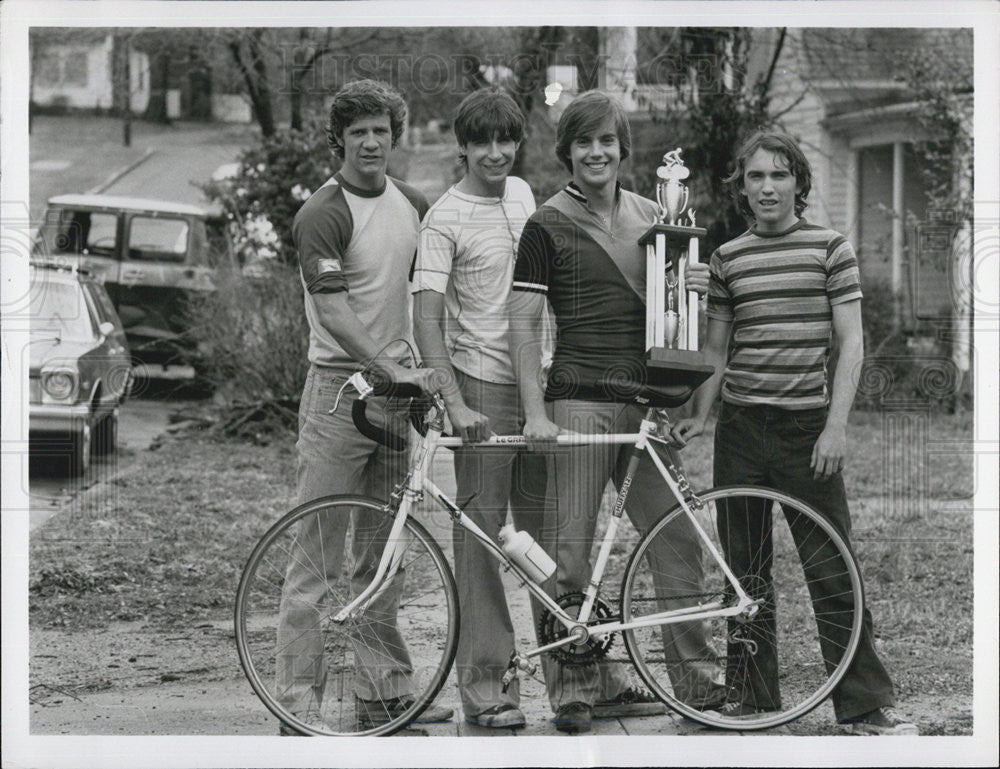 Press Photo Shaun Cassidy Jackie Earl Haley Tom Wiggins Tom Bray Actors Breaking - Historic Images